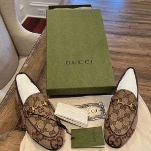 Women’s Gucci logo loafers brand new in box. Size 36/ US 6